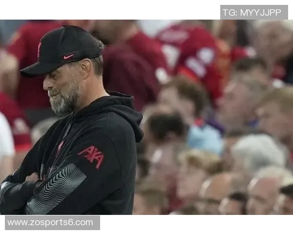 西汉姆联与维拉激战正酣比分悬念引发球迷热议 西汉姆联与维拉激战正酣比分悬念引发球迷热议